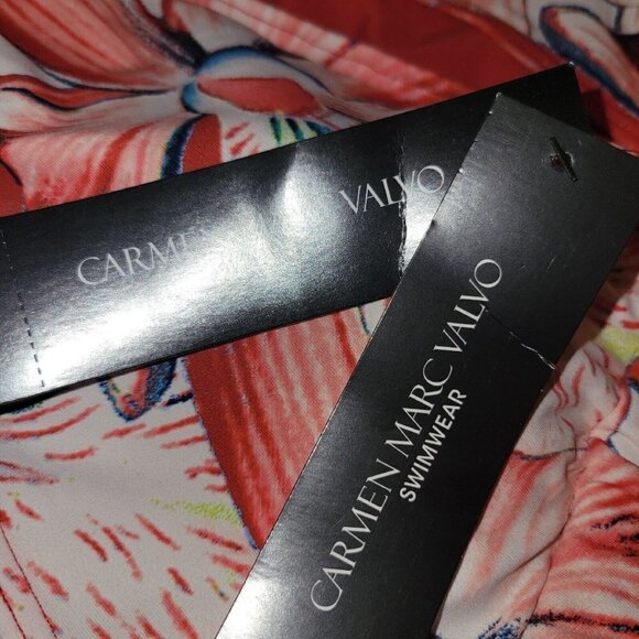 CARMEN Marc Valvo Women Ruched Swim Floral Bikini Top.  Size Small.  NWT $94 - Picture 3 of 5